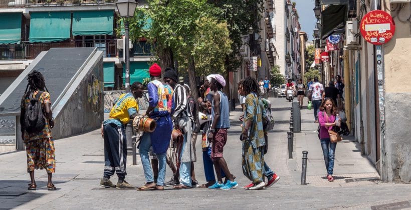 Combien Ya Til D'habitant En France Sondage : y’a t’il trop d’immigrés pour vous en France ? | Le Gorafi
